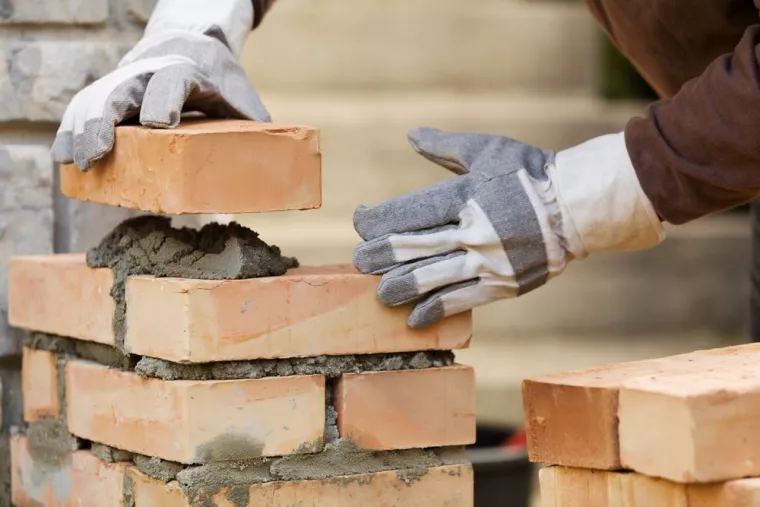 À qui s'adresser pour construire un mur mitoyen ?, Carrières-sur-Seine, Bati Services