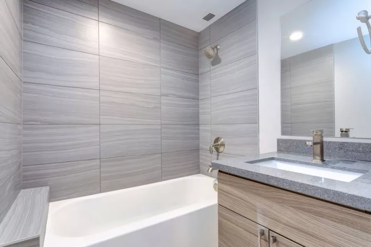 Création de salle de bain clé en main avec faïence et bain à remous, Carrières-sur-Seine, Bati Services